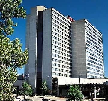 Отель Doubletree Downtown Талса Экстерьер фото